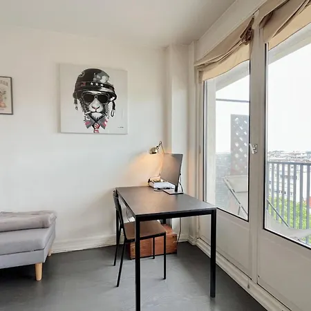 Charming With Balcony On The 10th Floor Apartamento *
